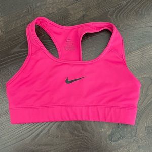 pink nike sports bra